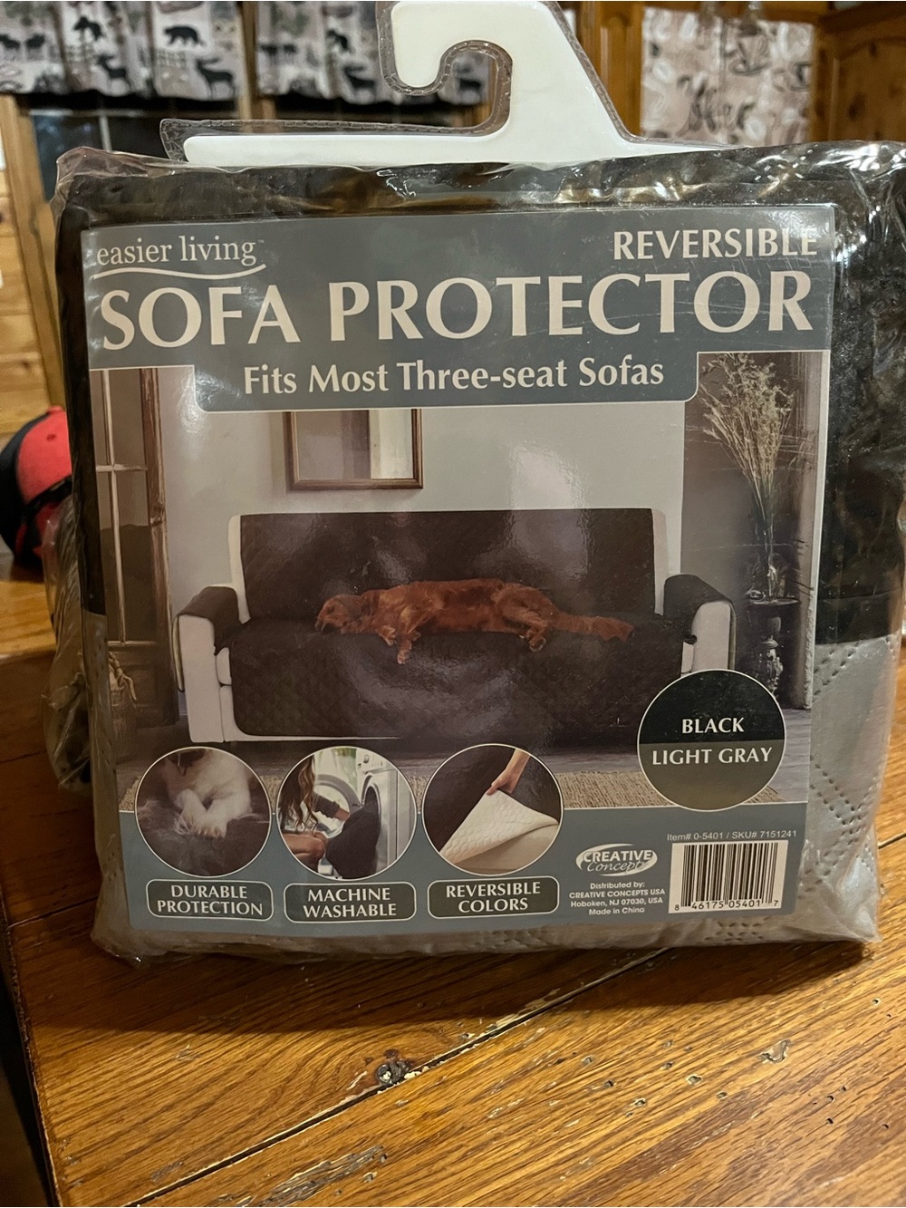 NWT REVERSIBLE SOFA PROTECTOR